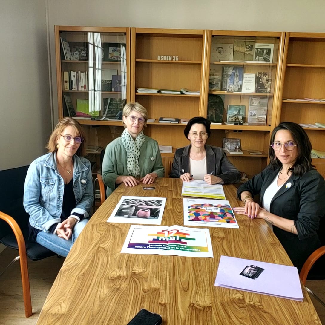 Signature de la Charte d'engagement LGBT+ par la DSDEN 36